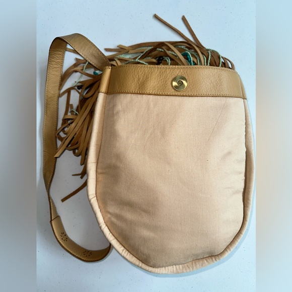 'KARINA' FRINGE LEATHER SHOULDER BAG IN NUDE - Picture 9 of 12